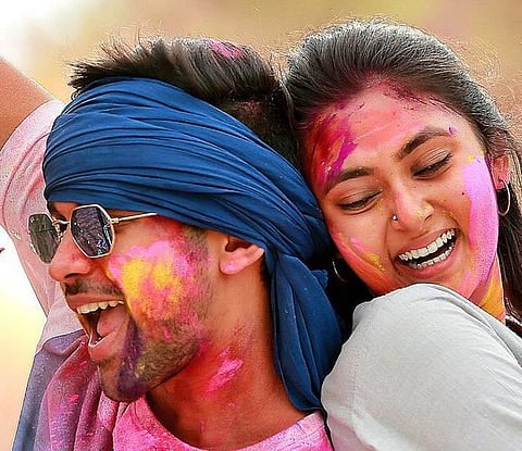 ‘வர்மா’ படம் மீண்டும் எடுக்கப்படும்: இயக்குநர் மாற்றம்; தயாரிப்பு நிறுவனம் அறிவிப்பு