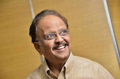 பெண்கள் உடையணிவது குறித்த எஸ்.பி.பி கருத்தால் சர்ச்சை: வலுக்கும் எதிர்ப்பு