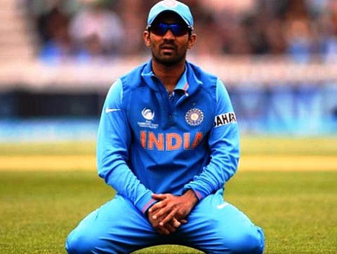 அரசியல் செய்யாதீர்கள்: தினேஷ் கார்த்திக் நீக்கத்தால் பிசிசிஐ-யை வறுத்தெடுத்த நெட்டிசன்கள்