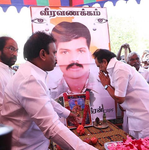 புல்வாமா தாக்குதலில் வீரமரணம் எய்திய அரியலூர் வீரர் குடும்பத்துக்கு ஸ்டாலின் நேரில் சென்று இரங்கல்