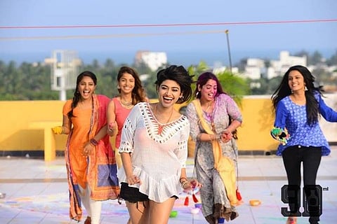 ஆணாதிக்க சிந்தனை கொண்டவர்கள் 90 எம்.எல் பார்க்க வேண்டாம்: ஓவியா