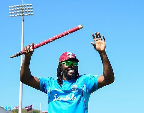 424 ரன்கள்... 39 சிக்ஸர்கள்... 106 சராசரி: இங்கி.யை புரட்டி எடுத்த கிறிஸ் கெய்ல்; சர்ச்சையுடன் முடிந்த தொடர்