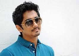 இந்திய ஊடகங்களும், அரசியல்வாதிகளும்தான் எண்ணிக்கை விளையாட்டு விளையாடுகின்றனர்: மீண்டும் நடிகர் சித்தார்த் ட்வீட்