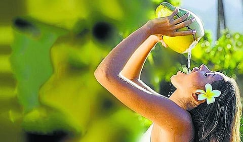 ஞெகிழி பூதம் 07: தேவையா உறிஞ்சுகுழல்?