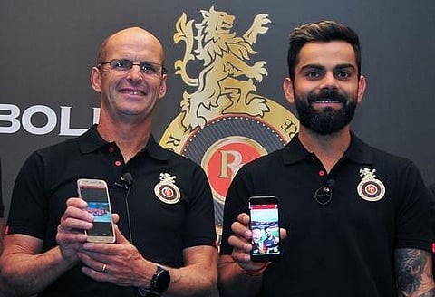 தொடர் தொடங்குவதற்கு முன்பே  ‘நாங்கதான் ‘கப்’ வாங்குவோம்னு சொல்லாதீங்க’: ஆர்சிபி கேப்டன் விராட் விளாசல்