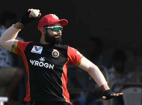 ஐபிஎல் கோப்பை வெல்லவில்லை என்பதை வைத்து என்னை எடைபோட்டால் அதுகுறித்துக் கவலையில்லை: கம்பீருக்கு கோலி பதிலடி