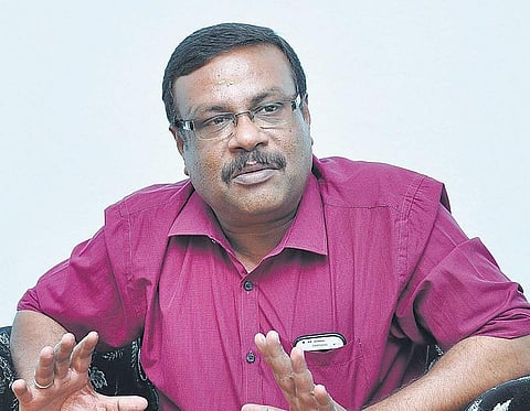 மற்றும் இவர்: கேட்டது ஒன்று, கிடைத்ததும் நன்று!