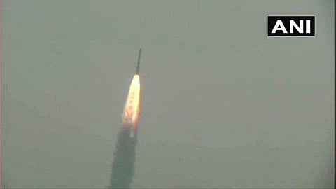 எமிசாட் உள்பட 28 செயற்கைக்கோள்களுடன் வெற்றிகரமாக விண்ணில் பாய்ந்தது பிஎஸ்எல்வி ராக்கெட்