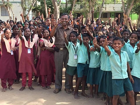 அன்பாசிரியர் 41: கனகசபை- அரசுப் பள்ளியை பசுமைத் தோட்டமாக மாற்றிய இயற்கை ஆர்வலர்!