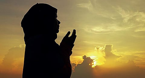 சூபி வழி 11: நேசம் என்னும் மரிக்காத பறவை