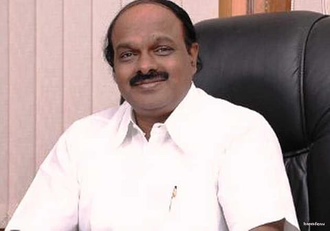 கவனிப்பு’களைக் கச்சிதமாக முடித்த வேட்பாளர்!