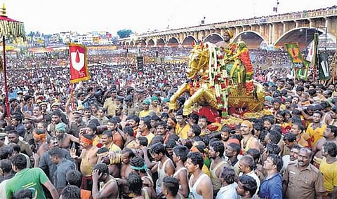 சித்திரைத் திருவிழா நேரத்தில் தேர்தல்; மதுரையில் வாக்குப்பதிவு அதிகரிக்க துண்டுப் பிரசுரம், விழிப்புணர்வு ஏற்படுத்தக் கோரிக்கை