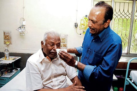 இயக்குநர் மகேந்திரன் அஞ்சலி: நண்பர்கள் சந்தித்தபோது…