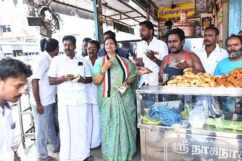 ஹாட்லீக்ஸ் : ராணிக்கு வாக்குக் கேட்கும் இளவரசி!