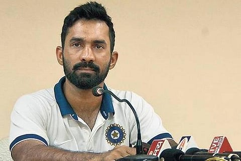 தமிழ்பேசும் ஒரு வீரராவது என்னுடன் இருப்பது மகிழ்ச்சி: விஜய் சங்கர் குறித்து தினேஷ் கார்த்திக் நெகிழ்ச்சி