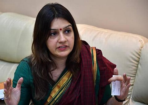 காங்கிரஸ் செய்தித் தொடர்பாளர் பிரியங்கா சதுர்வேதி ராஜினாமா