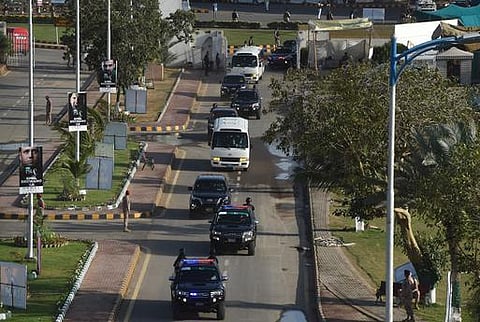 பாகிஸ்தானில் பேருந்து விபத்து: குழந்தைகள் உட்பட 7 பேர் பலி