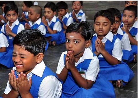 தனியார் பள்ளிகளில் 25% இட ஒதுக்கீடு: அவசியத் தேவையா? அரசுப் பள்ளிக்கான எச்சரிக்கை மணியா?