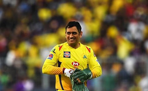 தோனி ஆடவில்லை; ரெய்னா கேப்டன், முரளி விஜய் அணியில்: சிஎஸ்கே முதலில் பீல்டிங்