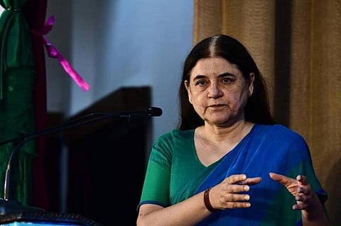 மேனகா காந்தியின் ஏபிசிடி பேச்சு: தேர்தல் ஆணையம் எச்சரிக்கையுடன், கடும் கண்டனம்