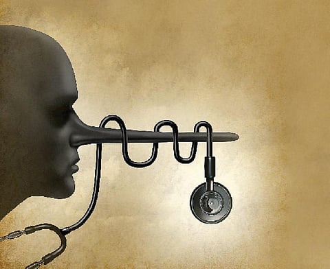 சிகிச்சை டைரி 04: கேன்சரைக் கண்டுபிடித்த மருத்துவர்?!