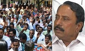 4001 ஆசிரியர் பதவி உயர்வு: போராட்டம் நடத்தியவர்களுக்கு மறுப்பு- பள்ளிக் கல்வித்துறை அறிவிப்பு