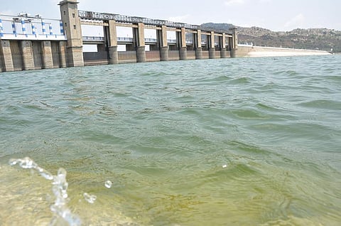 தென்பெண்ணை ஆற்று நீர்பிடிப்பு பகுதிகளில் கனமழையால் கெலவரப்பள்ளி, கிருஷ்ணகிரி அணைகளுக்கு நீர்வரத்து அதிகரிப்பு