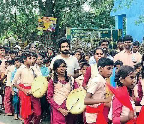 சமூக வலை: மகத்தான மனிதர்கள்