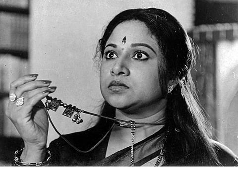 நட்சத்திர நிழல்கள் 08: அனுராதா பாடிய புதிய ராகம்