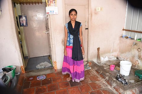 அறம் பழகு எதிரொலி: ராகவனின் மகள் வாணிஸ்ரீயின் கல்வித் தேவையைப் பூர்த்தி செய்த இந்து தமிழ் வாசகர்கள்!