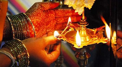 எந்த எண்ணெய் தீபம்... என்னென்ன பலன்கள்?