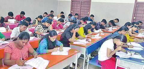 மருத்துவ கனவை நனவாக்க உதவும் ‘வைத்ய வித்யா’ - மாணவர்களுக்கு கைகொடுக்கும் `ஸ்ரீகிருஷ்ணா ஸ்வீட்ஸ்’