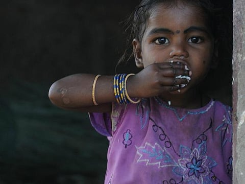 இனியும் நம் குழந்தைகளைப் பட்டினிக்கு நாம் இரையாக்கக் கூடாது