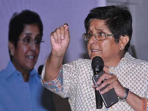 நஷ்டமான அரசு நிறுவன நிதியிலிருந்து பொருட்கள் வாங்கும் புதுச்சேரி அமைச்சர்கள்: லஞ்ச ஒழிப்புத்துறை விசாரணைக்கு கிரண்பேடி உத்தரவு