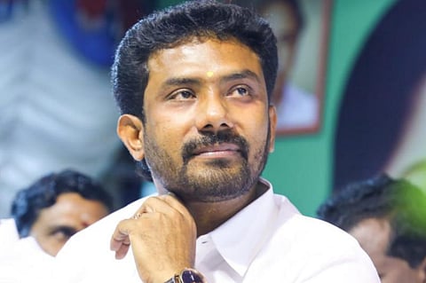 தமிழக தண்ணீர் பிரச்சினை- எதிர்க்கட்சி விமர்சனங்களை மறுத்து மக்களவையில் ரவீந்திரநாத் ஆவேசம்