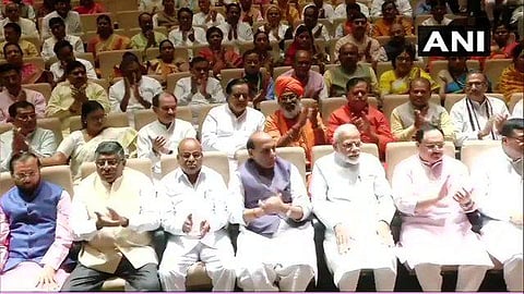 காந்தி பிறந்த நாளில் பாத யாத்திரை: பாஜக எம்.பி.க்களுக்கு பிரதமர் மோடி அறிவுறுத்தல்