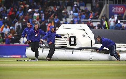 மழை குறுக்கிட்ட அரையிறுதி: நியூஸி. மேலும் தொடரவில்லையெனில் இந்திய அணியின் இலக்கு என்ன?