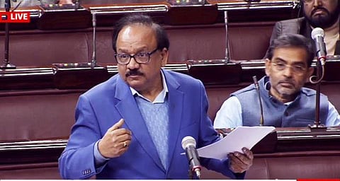 பொருளாதாரத்தில் நலிவடைந்த மாணவர்களுக்காக 4 ஆயிரத்து 800 எம்பிபிஎஸ் இடங்கள் ஒதுக்கீடு: மத்திய அரசு