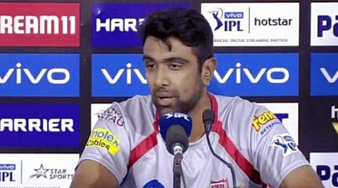 விஜய் குறித்து அஜித் ரசிகர்களின் அபத்தமான ட்ரெண்டிங்: ட்விட்டரில் விமர்சித்த அஸ்வின்