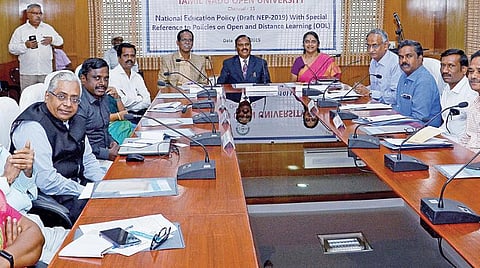 புதிய கல்விக்கொள்கையில் தொலைதூரக் கல்வி முறை கருத்தரங்கம்; தேசிய வரைவு கல்விக் கொள்கையில் பல சிறப்பு அம்சங்கள்: தமிழ்நாடு சட்ட பல்கலைக்கழகத் துணைவேந்தர் பாராட்டு