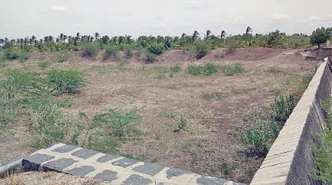 30 ஆண்டுகளாக தூர் வாரப்படாத தடுப்பணை!- காத்திருக்கும் காங்கயம் விவசாயிகள்