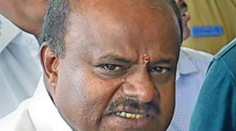 அரசியலில் தொடர இனியும் விரும்பவில்லை;  நிம்மதியாக என்னை வாழ விடுங்கள்: குமாரசாமி 