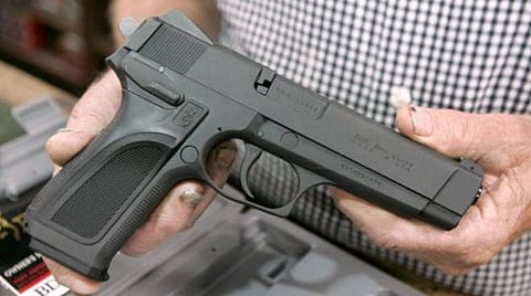 உ.பி.யில் பாலியல் புகாரில் சிக்கிய எம்எல்ஏ குல்தீப் சிங்கின் துப்பாக்கி உரிமங்கள் ரத்து