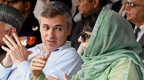 காஷ்மீரில் ஓமர் அப்துல்லா, மெஹ்பூபா முப்தி உள்ளிட்ட அரசியல் தலைவர்கள் கைது