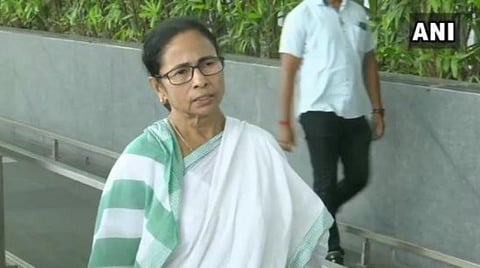 காஷ்மீர் மசோதா: வாக்கெடுப்பை புறக்கணித்தது ஏன்? - மம்தா பானர்ஜி விளக்கம்