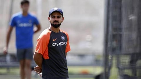 புவனேஷ்வர் குமாரும் தீபக் சாஹரும் ஒன்று போலவே வீசுகின்றனர்: விராட் கோலி புகழாரம்