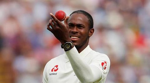 இப்போது டெஸ்ட் அணியில் தேர்வு செய்வீர்களா இல்லையா? 6 விக்;  99 பந்துகளில் 108 என்று அசத்திய ஜோப்ரா ஆர்ச்சர்