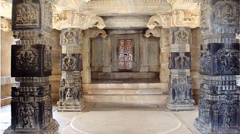 உட்பொருள் அறிவோம் 26 : அரங்கம் சபை சிற்றம்பலம்