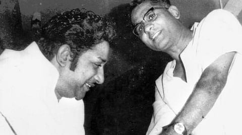 ’’ நடிகர், தயாரிப்பாளர் உறவுக்கு சிவாஜியும் முக்தா சீனிவாசனும் ஒரு உதாரணம்’’  - ‘நிறைகுடம்’ அனுபவங்கள்... முக்தா ரவி பேட்டி