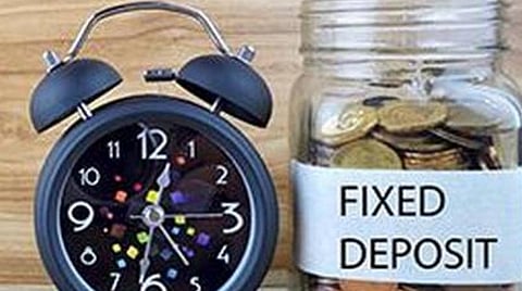 டெபாசிட்களுக்கான வட்டி விகிதம் குறைந்து கொண்டே வருகிறது: நாம் என்ன செய்ய வேண்டும்?